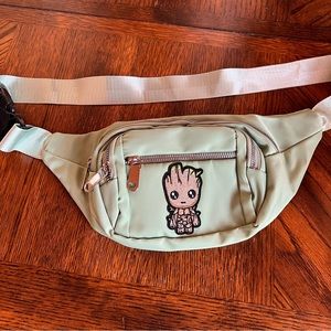 Marvel Guardians of the Galaxy Groot small shop fanny pack